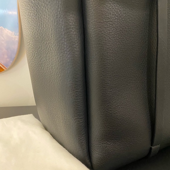 Balenciaga Everyday Tote Bag - Picture 3 of 8